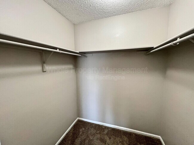 Building Photo - 8100 W Quincy Ave