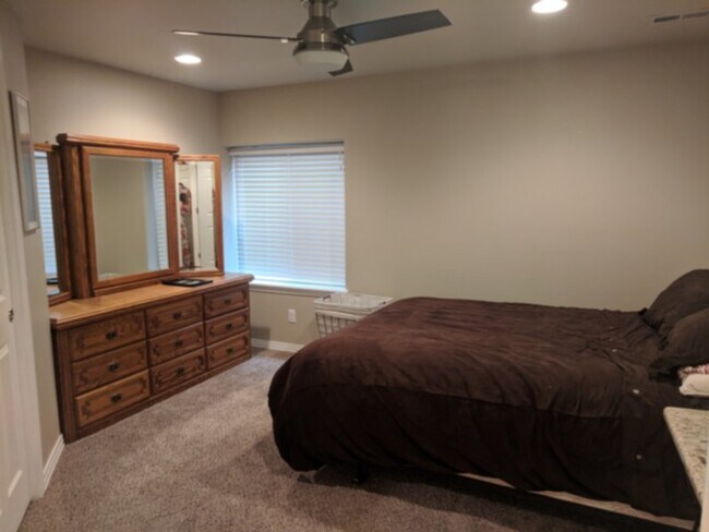 Building Photo - 9153 Sagebrush Trail