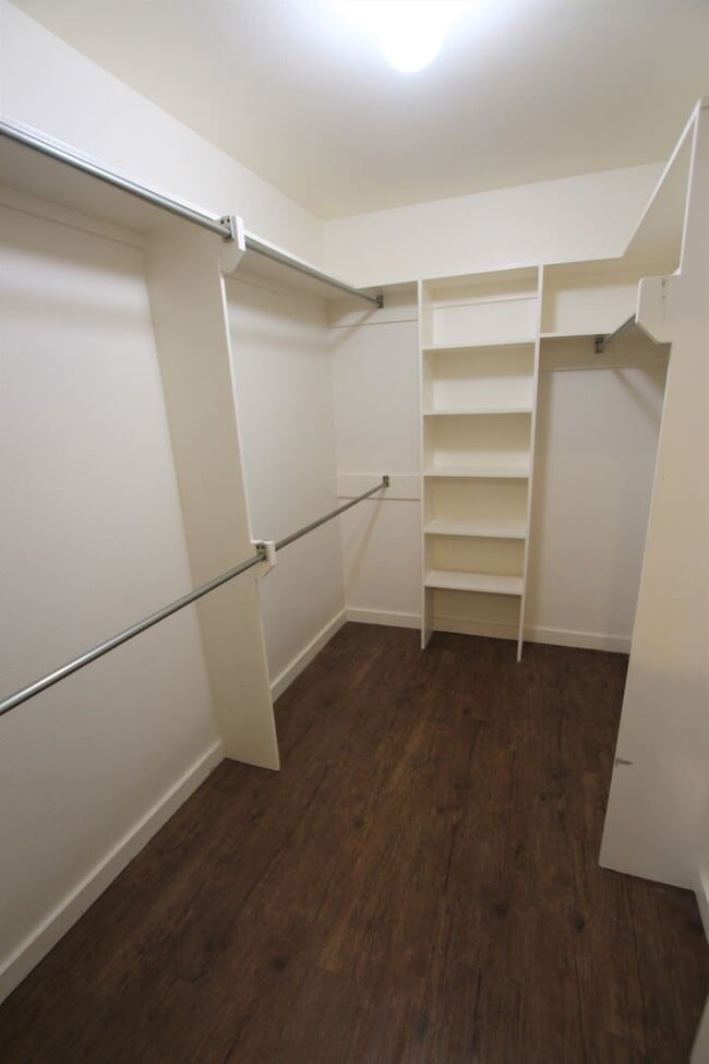 Building Photo - 3 Bedroom, 2 Bathroom Town Home in Tyler!