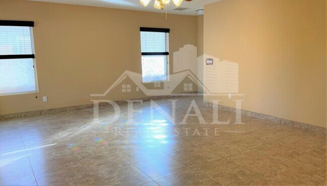 Building Photo - 2862 E Bagdad Rd