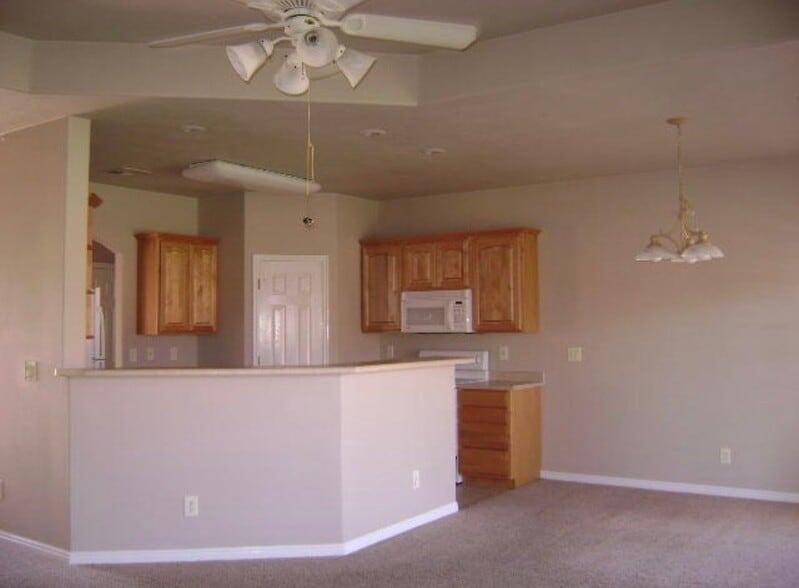 Building Photo - 1806 N Dixie Downs Rd