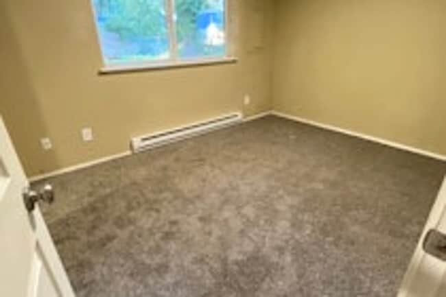 Building Photo - 3bd/1ba Duplex in Lakewood