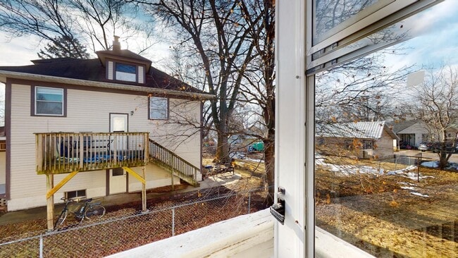 Building Photo - Fantastic Downtown Ames Location