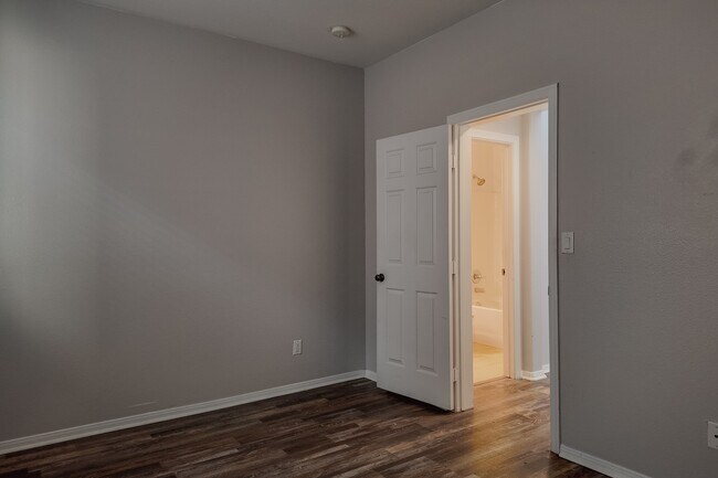 Building Photo - 9222 Cazador St