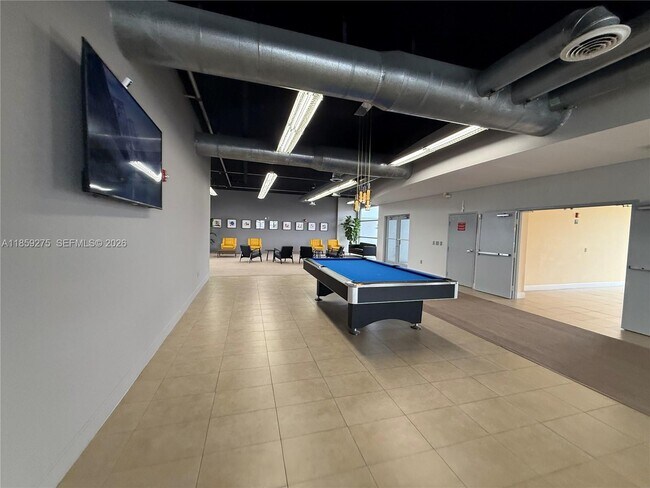 Building Photo - 36 NW 6th Ave