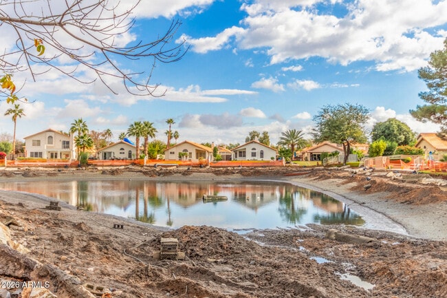 Building Photo - 1629 S Ash Dr