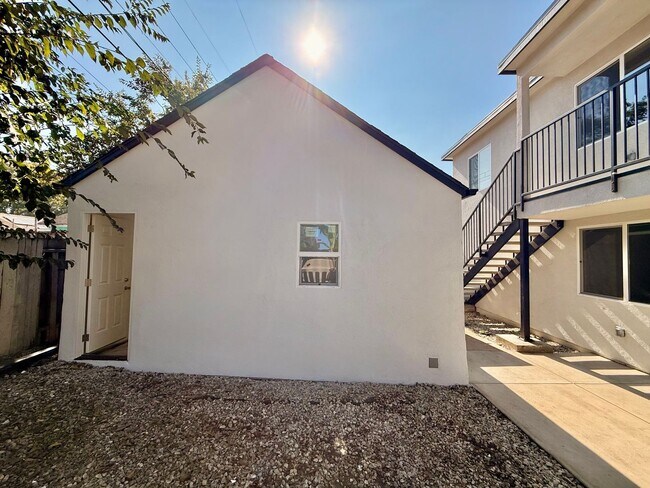 Building Photo - 2922 8th Ave