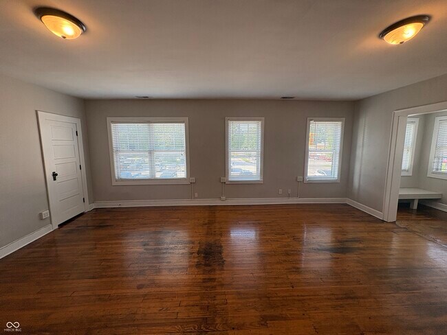 Building Photo - 4842 N College Ave