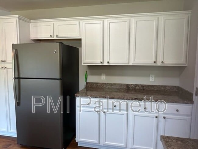 Building Photo - 753 Murray Lindler Rd