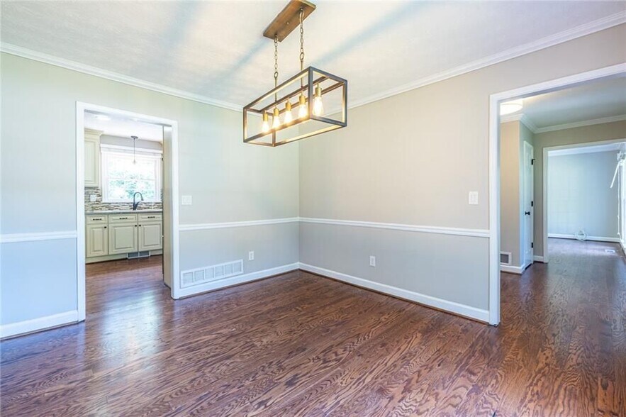 Building Photo - 1093 Wash Lee Dr SW