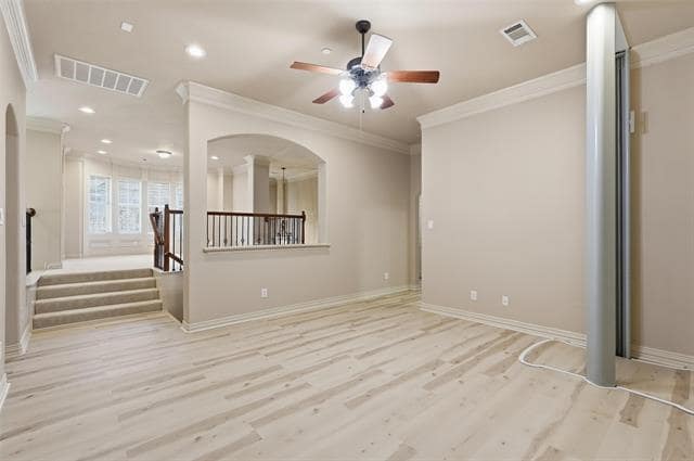 Building Photo - 5404 Balmoral Dr