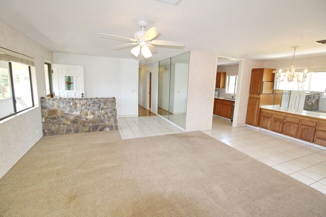 Building Photo - Island Living Awaits in South Maui in the desirable Keonekai Heights neighborhood- Move in Specia...