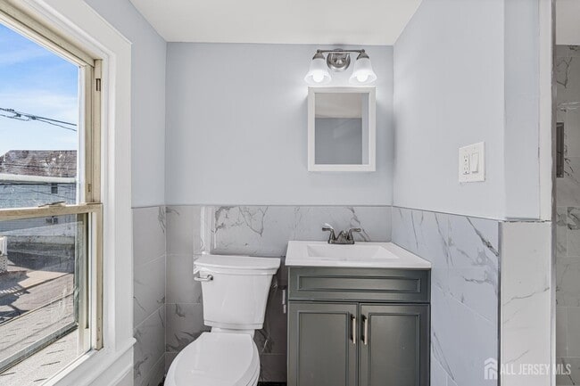 Building Photo - 29 Levinson Ave