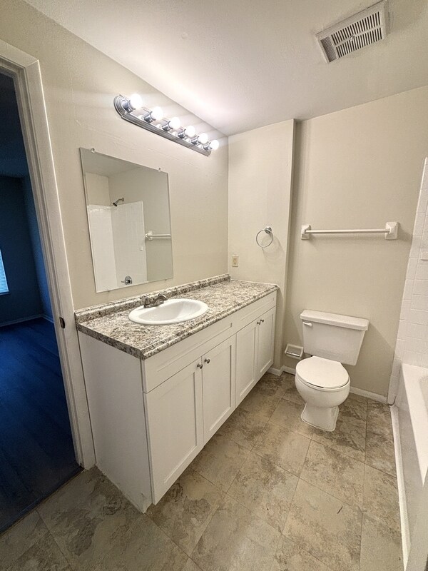 Building Photo - 4810 Sanoma Village