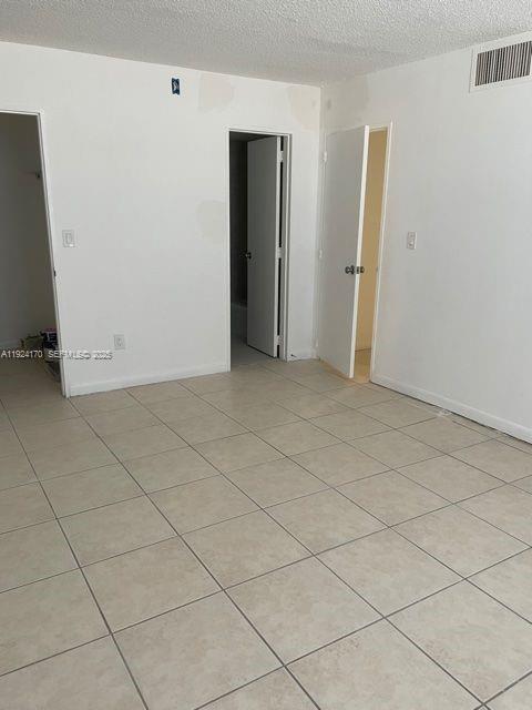 Building Photo - 4120 NW 79th Ave