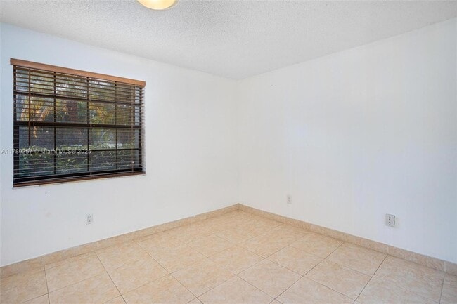 Building Photo - 3553 Magellan Cir