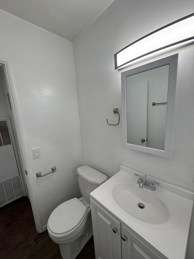 Building Photo - 6632 Indiana St