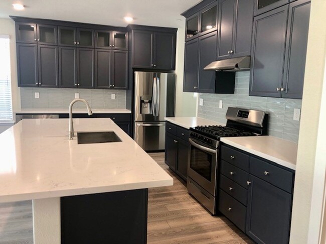 Building Photo - Beautiful 3-Bedroom Home in Russell Ranch ...