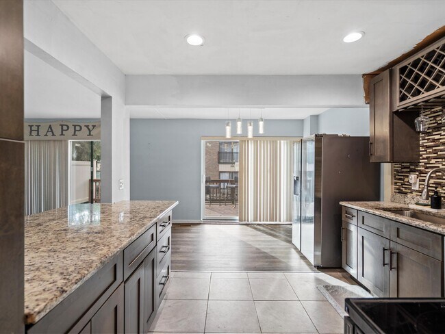 Building Photo - 18270 University Park Dr