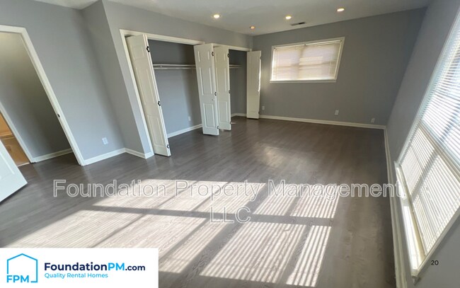 Building Photo - 34 N Idlewild St