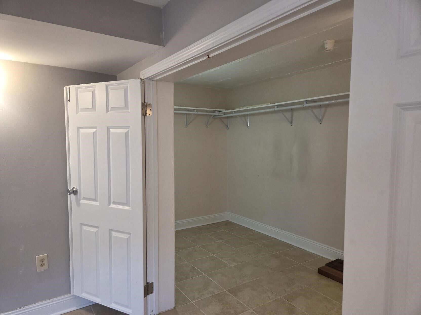 Bedroom 1 walk-in closet - 4422 Walmsley Ave