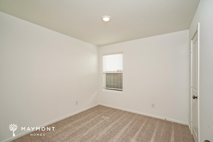 Building Photo - 3049 Fantasy Ter Dr