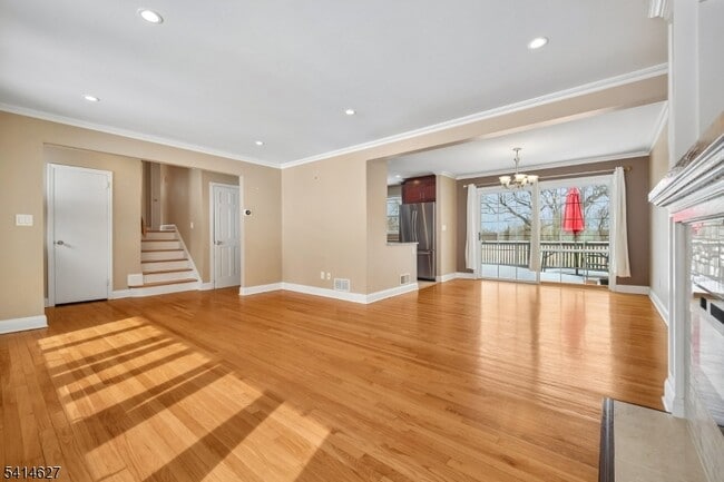 Building Photo - 149 Hillside Ave