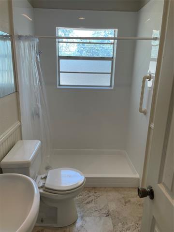 Building Photo - 2430 Dunloe Dr