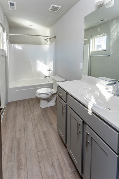 Building Photo - 3813 Jett Ln