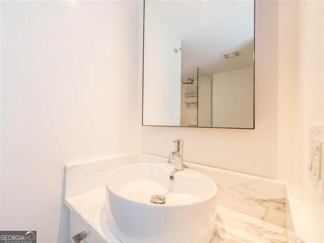 Building Photo - 199 14th St NE