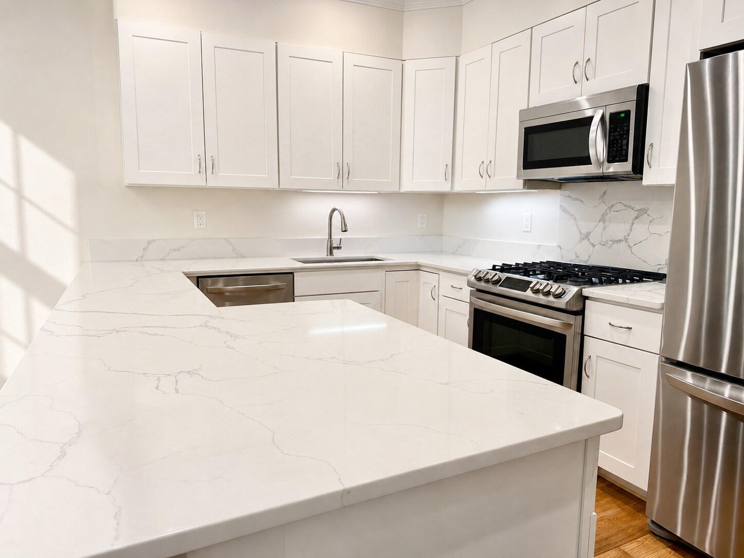 Building Photo - 470-472 Green St. Unit 1