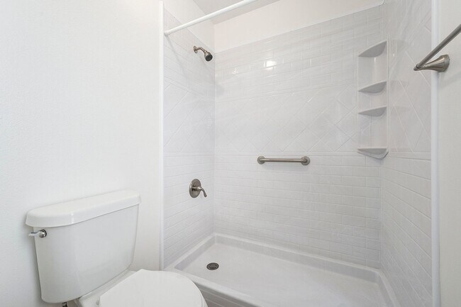 Building Photo - Loft Style Townhouse Available in Arvada!