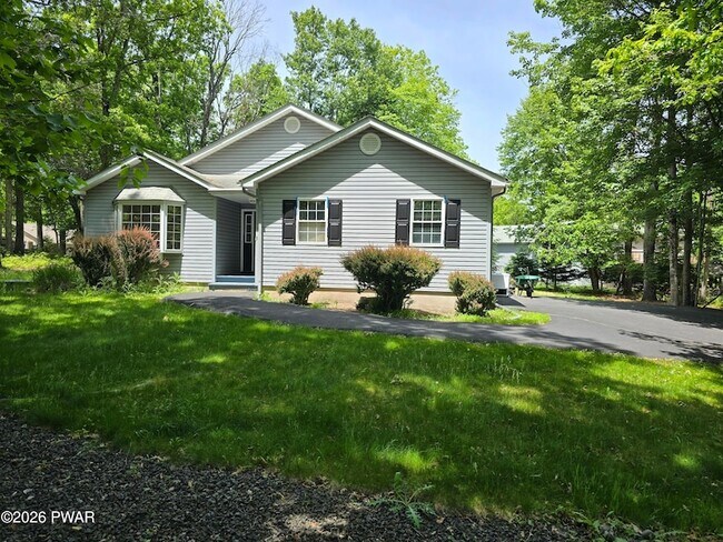Building Photo - 502 Carrock Way