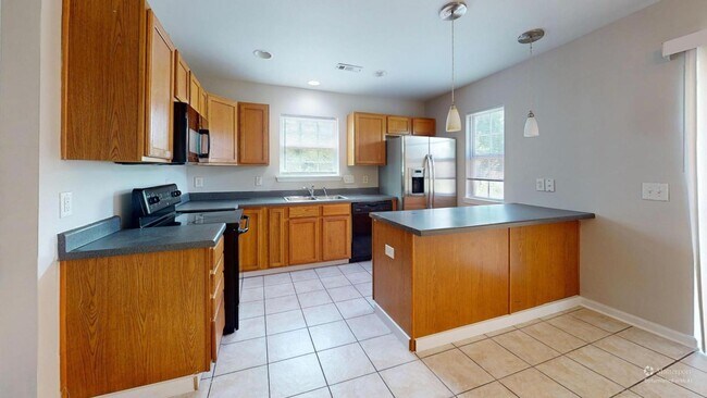 Building Photo - 10131 Ballyclare Ct