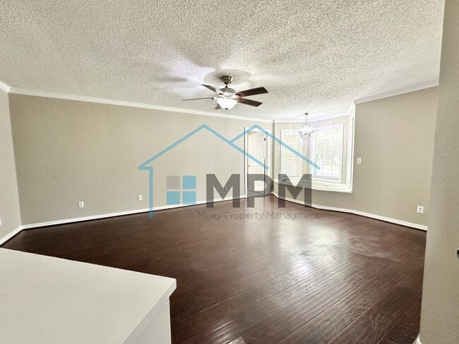 Building Photo - 307 Briarcliff Dr