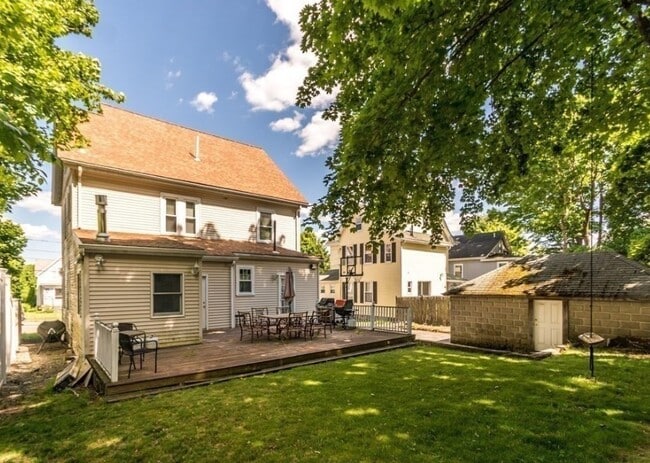 Building Photo - 180 Hammond St