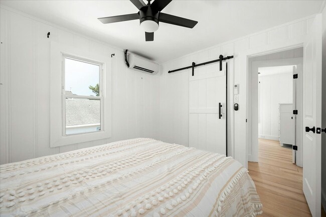 Building Photo - 11 43rd St