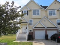 Building Photo - 104 E Sheldrake Cir