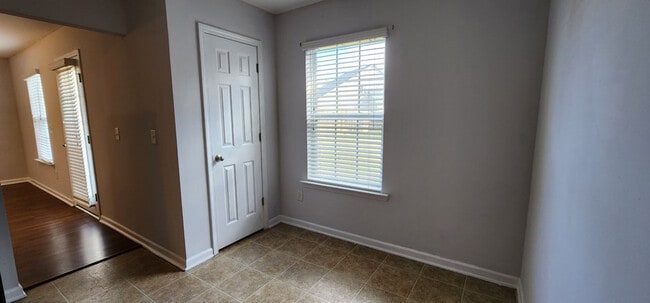 Building Photo - 1607 Musket Trail