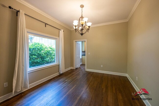 Building Photo - 7548 SW 35th Ave