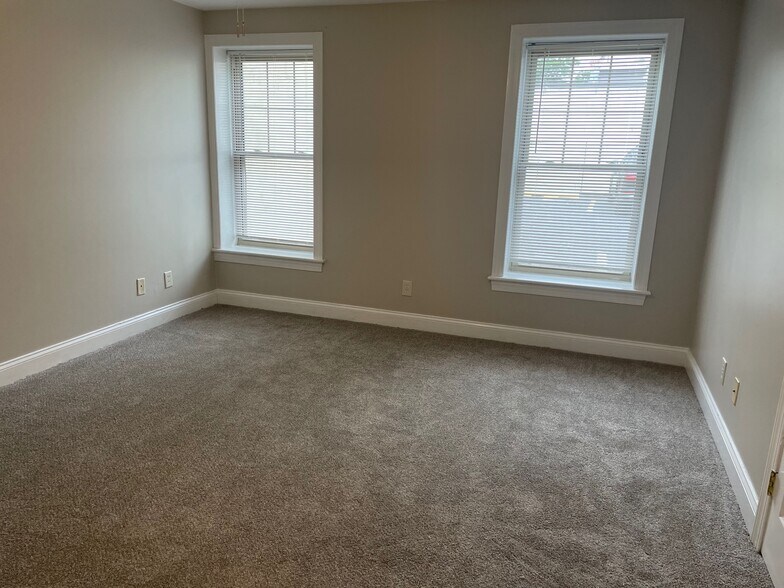 Bedroom 1 - 1912 W 3rd St
