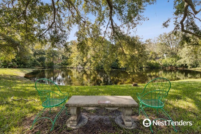 Building Photo - Great Amelia Island Location!