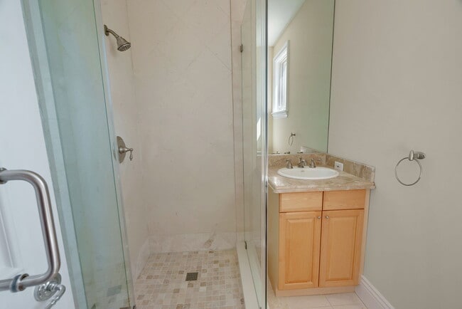 Building Photo - 2784 Deep Canyon Dr