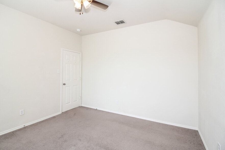 Building Photo - 2280 Timber Creek Dr