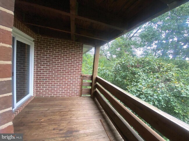 Building Photo - 11202 Beaver Trail Ct