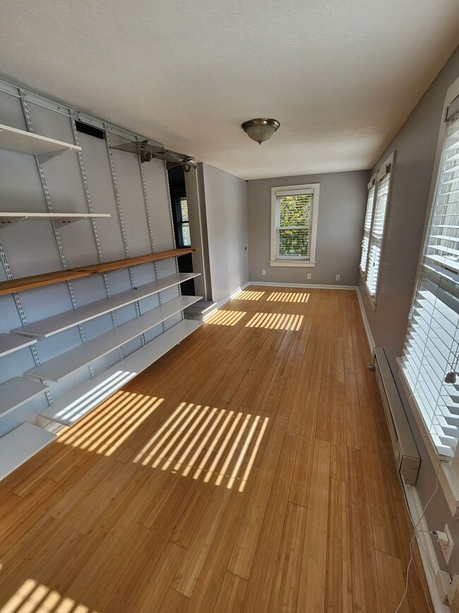 Building Photo - 97 E Emerling Ave