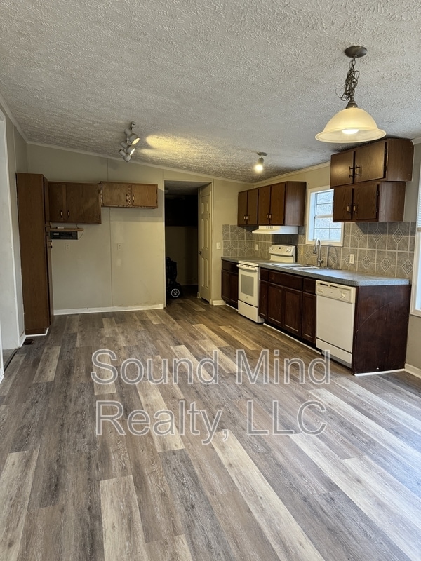 Building Photo - 5816 Goolsby Ct