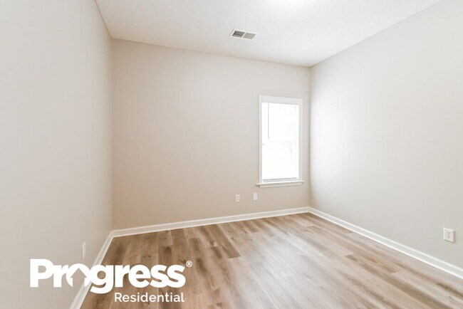 Building Photo - 10345 Autumn View Cove