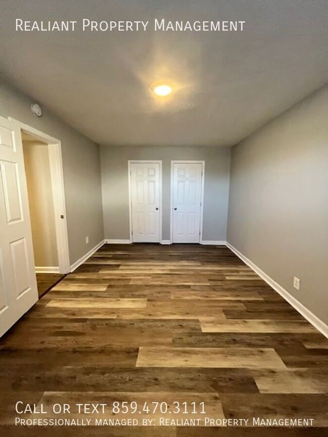 Building Photo - 2082 Fairmont Ct