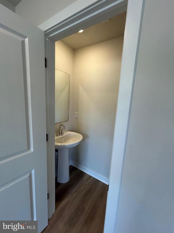 Building Photo - 38 Barnes Wy